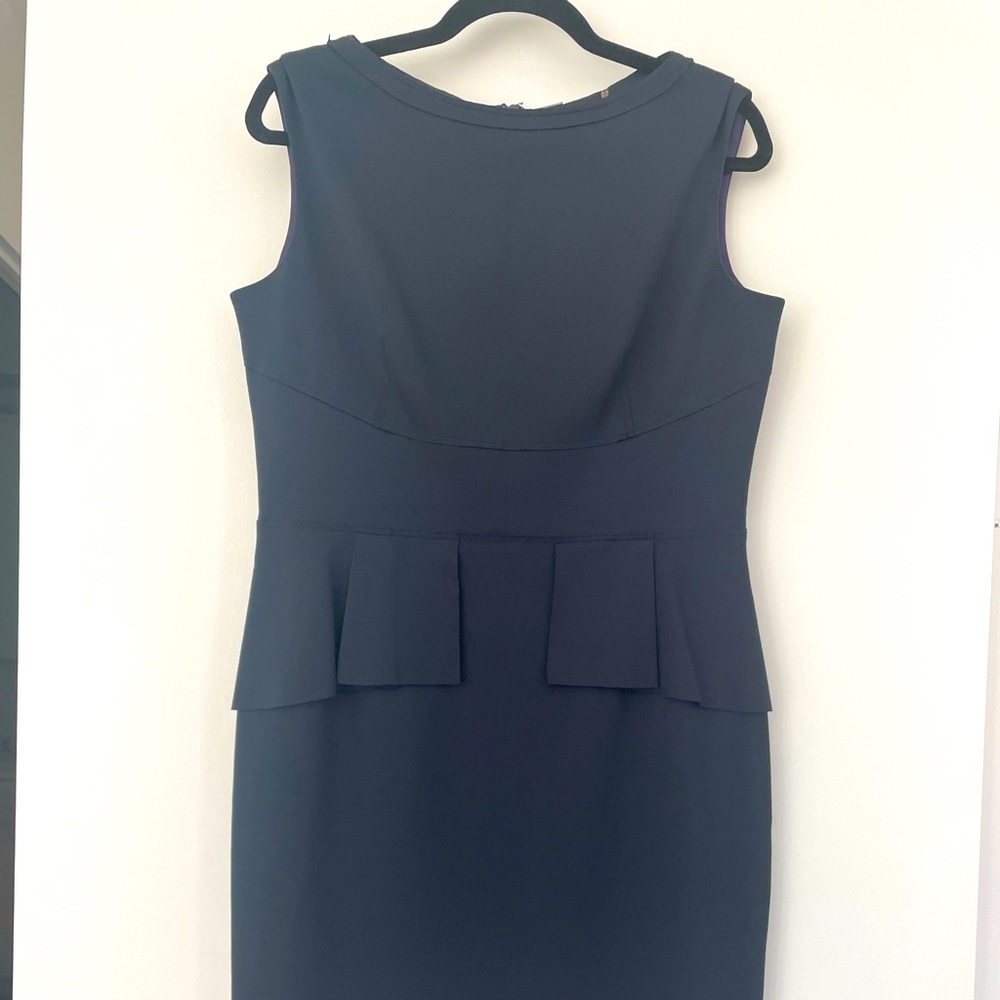 Elie Tahari Peplum Shift Dress in Navy Size 14